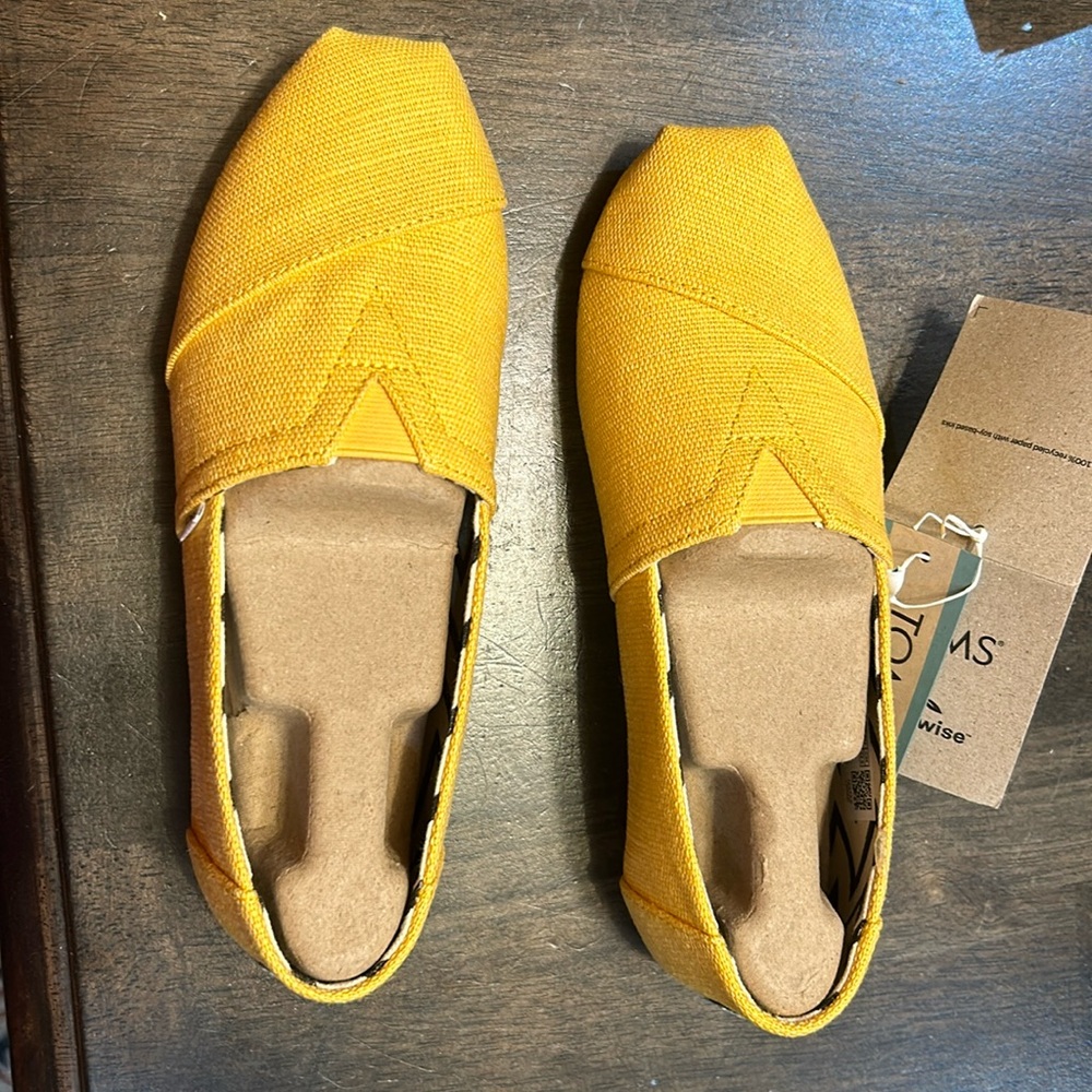 Toms pineapple yellow canvas shoes